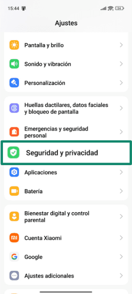 Privacy protection option highlighted in Android Settings menu.