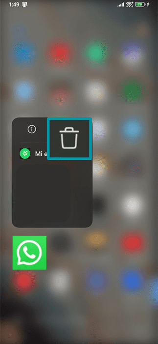 Android home screen, showing the WhatsApp app quick actions, with the Uninstall option highlighted.