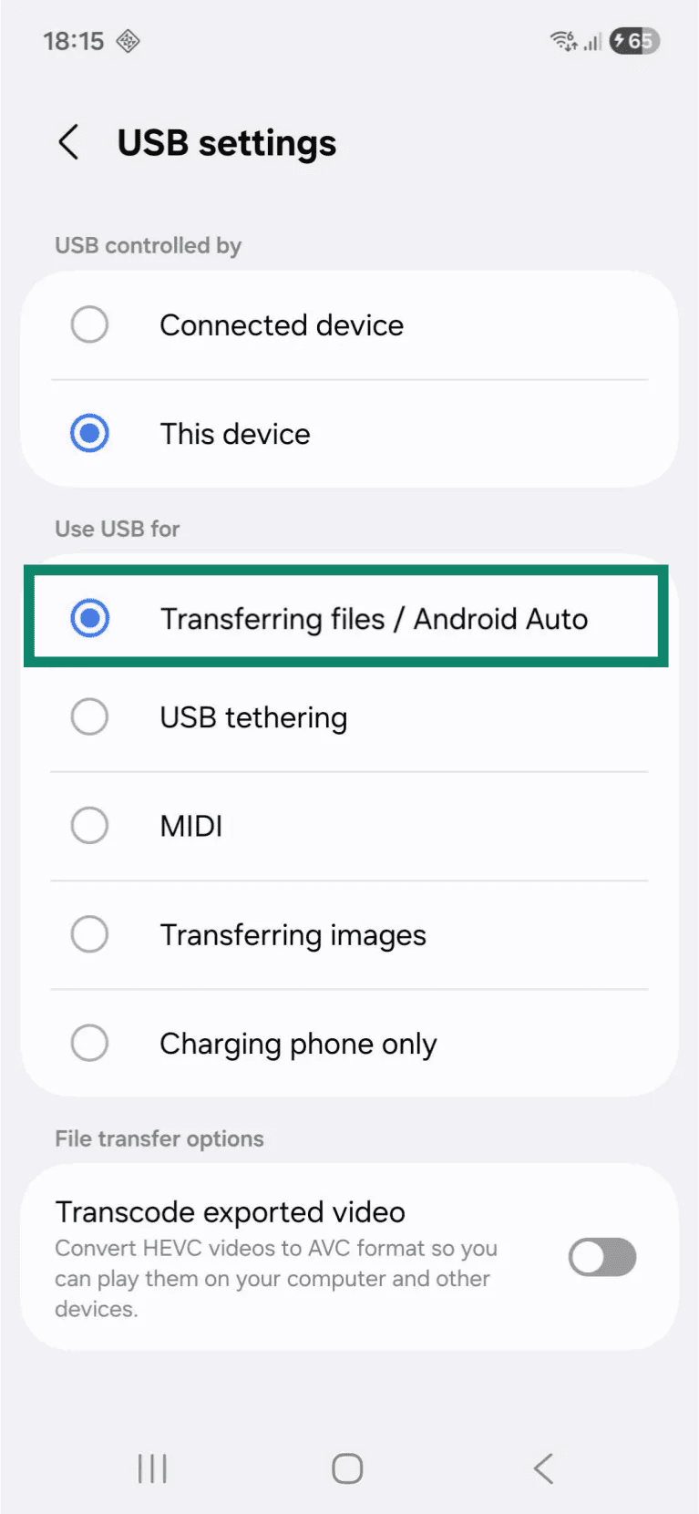 The "USB settings" page on an Android phone. The "Transferring files / Android Auto" option is highlighted and enabled.